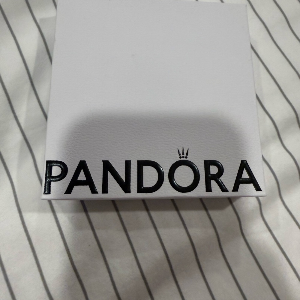 Pandora Silver Crescent Jewelry Set - Picture 5 of 7